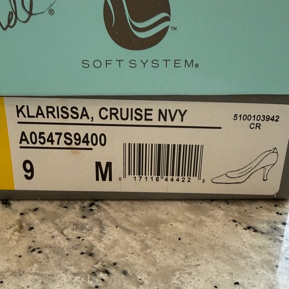 Life Stride Black Women's Heels - Picture 2 of 5